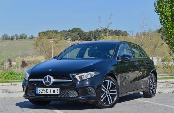 Turismos Todo Terrenos y Furgonetas - Mercedes A 250E 218CV HÍBRIDO ENCHUFABLE 