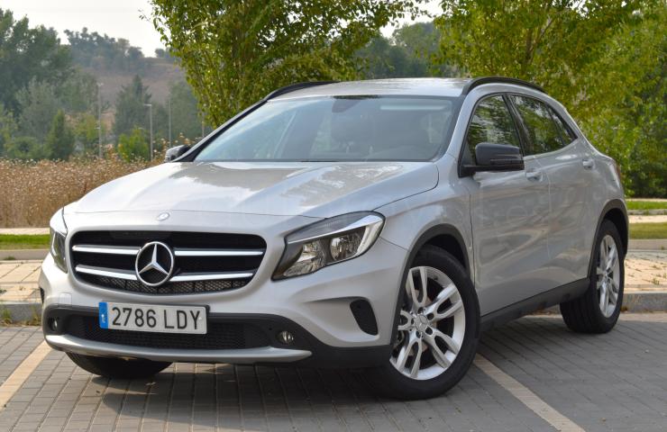 Turismos Todo Terrenos y Furgonetas - Mercedes GLA 200d 7G-DCT STYLE 2.2 GARMIN - Coches de segunda mano en Valladolid