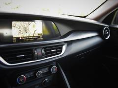 https://www.autoroyal.es/media/com_expautospro/images/big/turismos_todo_terrenos_y_furgonetas_alfa_romeo_stelvio_61179568acb66.JPG
