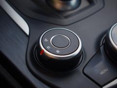 https://www.autoroyal.es/media/com_expautospro/images/big/turismos_todo_terrenos_y_furgonetas_alfa_romeo_stelvio_6117956e09b8a.JPG