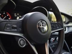 https://www.autoroyal.es/media/com_expautospro/images/big/turismos_todo_terrenos_y_furgonetas_alfa_romeo_stelvio_6117956e0a1be.JPG