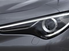 https://www.autoroyal.es/media/com_expautospro/images/big/turismos_todo_terrenos_y_furgonetas_alfa_romeo_stelvio_67e6c803c8f9a.JPG