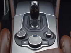 https://www.autoroyal.es/media/com_expautospro/images/big/turismos_todo_terrenos_y_furgonetas_alfa_romeo_stelvio_67e6c8090beeb.JPG