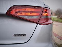 https://www.autoroyal.es/media/com_expautospro/images/big/turismos_todo_terrenos_y_furgonetas_audi_a3_sportback_5fdb497ee4cfe.JPG