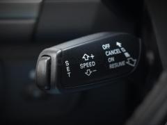 https://www.autoroyal.es/media/com_expautospro/images/big/turismos_todo_terrenos_y_furgonetas_audi_a6_6036372dac49d.JPG
