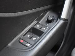https://www.autoroyal.es/media/com_expautospro/images/big/turismos_todo_terrenos_y_furgonetas_audi_q2_6686811ae4e83.JPG