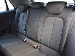 https://www.autoroyal.es/media/com_expautospro/images/big/turismos_todo_terrenos_y_furgonetas_audi_q2_67a255e157e3b.JPG