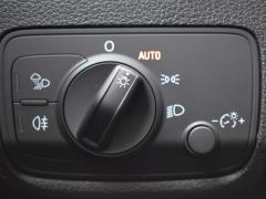 https://www.autoroyal.es/media/com_expautospro/images/big/turismos_todo_terrenos_y_furgonetas_audi_q2_67a49eb3f3dc4.JPG