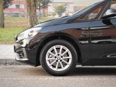 https://www.autoroyal.es/media/com_expautospro/images/big/turismos_todo_terrenos_y_furgonetas_bmw_218d_gran_tourer_5e14c828cfc5c.JPG