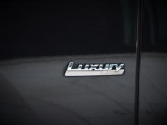 https://www.autoroyal.es/media/com_expautospro/images/big/turismos_todo_terrenos_y_furgonetas_bmw_220d_60b8b9414d82c.JPG