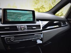 https://www.autoroyal.es/media/com_expautospro/images/big/turismos_todo_terrenos_y_furgonetas_bmw_220d_60b8b94231ec5.JPG