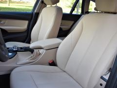 https://www.autoroyal.es/media/com_expautospro/images/big/turismos_todo_terrenos_y_furgonetas_bmw_318_d_619fb0fe732ce.JPG