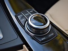https://www.autoroyal.es/media/com_expautospro/images/big/turismos_todo_terrenos_y_furgonetas_bmw_318_d_619fb103a95e1.JPG