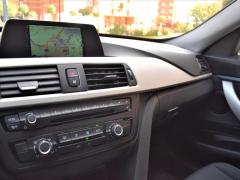 https://www.autoroyal.es/media/com_expautospro/images/big/turismos_todo_terrenos_y_furgonetas_bmw_318d_gt_5f8d6205d15d4.JPG