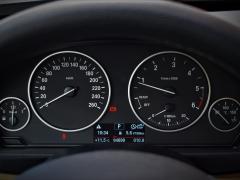 https://www.autoroyal.es/media/com_expautospro/images/big/turismos_todo_terrenos_y_furgonetas_bmw_318d_gt_607192679c82e.JPG
