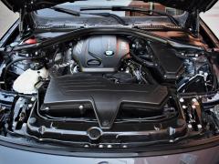 https://www.autoroyal.es/media/com_expautospro/images/big/turismos_todo_terrenos_y_furgonetas_bmw_320d_60bdfc3f706b1.JPG