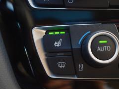 https://www.autoroyal.es/media/com_expautospro/images/big/turismos_todo_terrenos_y_furgonetas_bmw_320d_615d84c1bc087.JPG