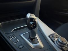 https://www.autoroyal.es/media/com_expautospro/images/big/turismos_todo_terrenos_y_furgonetas_bmw_320i_64e5d9ecbadb8.JPEG