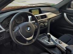 https://www.autoroyal.es/media/com_expautospro/images/big/turismos_todo_terrenos_y_furgonetas_bmw_320i_64e5d9ee3865b.JPEG