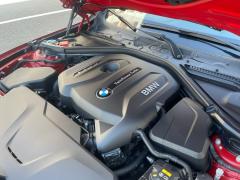 https://www.autoroyal.es/media/com_expautospro/images/big/turismos_todo_terrenos_y_furgonetas_bmw_320i_64e5d9f0060ab.JPEG