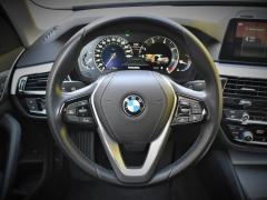 https://www.autoroyal.es/media/com_expautospro/images/big/turismos_todo_terrenos_y_furgonetas_bmw_520d_6091660dde1a5.JPG