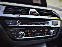 https://www.autoroyal.es/media/com_expautospro/images/big/turismos_todo_terrenos_y_furgonetas_bmw_520d_609166125496e.JPG