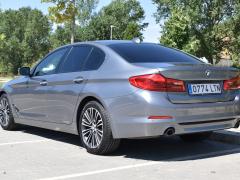 https://www.autoroyal.es/media/com_expautospro/images/big/turismos_todo_terrenos_y_furgonetas_bmw_530da_6a5e3978d27de.JPG