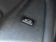 https://www.autoroyal.es/media/com_expautospro/images/big/turismos_todo_terrenos_y_furgonetas_bmw_530da_6a5e397f6eb8b.JPG