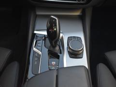 https://www.autoroyal.es/media/com_expautospro/images/big/turismos_todo_terrenos_y_furgonetas_bmw_serie_6_66ec09cf6f629.JPG