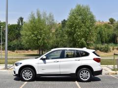 https://www.autoroyal.es/media/com_expautospro/images/big/turismos_todo_terrenos_y_furgonetas_bmw_x1_62d2a0cf4a6b1.JPG