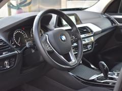 https://www.autoroyal.es/media/com_expautospro/images/big/turismos_todo_terrenos_y_furgonetas_bmw_x3_62cc38bd848e5.JPG