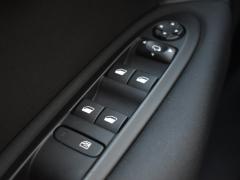 https://www.autoroyal.es/media/com_expautospro/images/big/turismos_todo_terrenos_y_furgonetas_citroen_c4_66e7f25f3d7b8.JPG