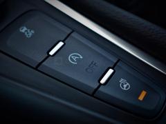 https://www.autoroyal.es/media/com_expautospro/images/big/turismos_todo_terrenos_y_furgonetas_ford_focus_5f6f2bfe5b723.JPG