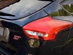 https://www.autoroyal.es/media/com_expautospro/images/big/turismos_todo_terrenos_y_furgonetas_ford_focus_5f6f2c12819c8.JPG