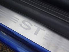 https://www.autoroyal.es/media/com_expautospro/images/big/turismos_todo_terrenos_y_furgonetas_ford_focus_602528767ea40.JPG