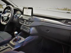 https://www.autoroyal.es/media/com_expautospro/images/big/turismos_todo_terrenos_y_furgonetas_ford_focus_63d7ec6acc744.JPG