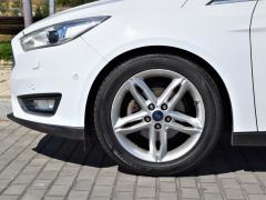https://www.autoroyal.es/media/com_expautospro/images/big/turismos_todo_terrenos_y_furgonetas_ford_focus_6509d94fe00ac.JPG