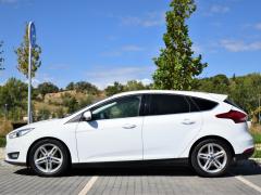 https://www.autoroyal.es/media/com_expautospro/images/big/turismos_todo_terrenos_y_furgonetas_ford_focus_6509d950890fa.JPG