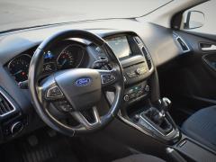 https://www.autoroyal.es/media/com_expautospro/images/big/turismos_todo_terrenos_y_furgonetas_ford_focus_6509d95a8c00b.JPG