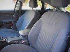 https://www.autoroyal.es/media/com_expautospro/images/big/turismos_todo_terrenos_y_furgonetas_ford_focus_6509d95b3a5ad.JPG