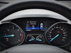 https://www.autoroyal.es/media/com_expautospro/images/big/turismos_todo_terrenos_y_furgonetas_ford_kuga_61a766f11f16d.JPG