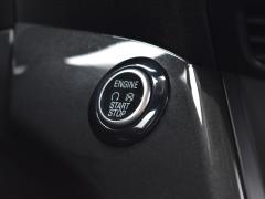 https://www.autoroyal.es/media/com_expautospro/images/big/turismos_todo_terrenos_y_furgonetas_ford_kuga_61a766fd5db0d.JPG