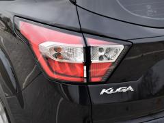 https://www.autoroyal.es/media/com_expautospro/images/big/turismos_todo_terrenos_y_furgonetas_ford_kuga_61a766feaf41b.JPG