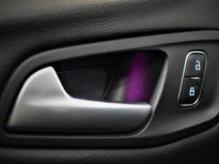 https://www.autoroyal.es/media/com_expautospro/images/big/turismos_todo_terrenos_y_furgonetas_ford_kuga_61a766feb1dd1.JPG