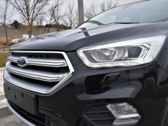 https://www.autoroyal.es/media/com_expautospro/images/big/turismos_todo_terrenos_y_furgonetas_ford_kuga_61a766feb67d9.JPG