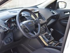 https://www.autoroyal.es/media/com_expautospro/images/big/turismos_todo_terrenos_y_furgonetas_ford_kuga_62d971e51b606.JPG