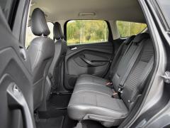 https://www.autoroyal.es/media/com_expautospro/images/big/turismos_todo_terrenos_y_furgonetas_ford_kuga_6380f7f88f79c.JPG