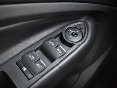 https://www.autoroyal.es/media/com_expautospro/images/big/turismos_todo_terrenos_y_furgonetas_ford_kuga_63a0ba91c74fe.JPG