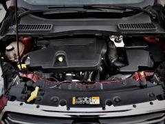 https://www.autoroyal.es/media/com_expautospro/images/big/turismos_todo_terrenos_y_furgonetas_ford_kuga_63a0ba9ea8a34.JPG