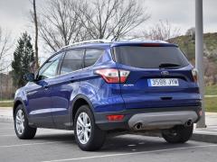 https://www.autoroyal.es/media/com_expautospro/images/big/turismos_todo_terrenos_y_furgonetas_ford_kuga_641060bc26c10.JPG